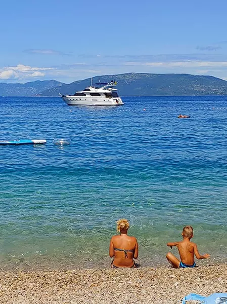 Poklanjamo sedmu noć u kampu Zdovica, Valun, Cres -m